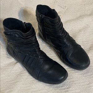 Black Ankle Boots with Side Zipper